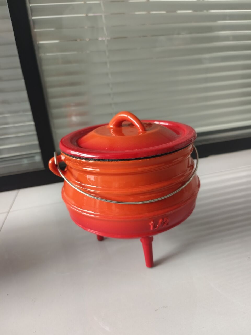 1/2 #   หม้อเหล็กหล่อเคลือบสาม - Camp Dutch Oven Cast บทวิจารณ์และราคา